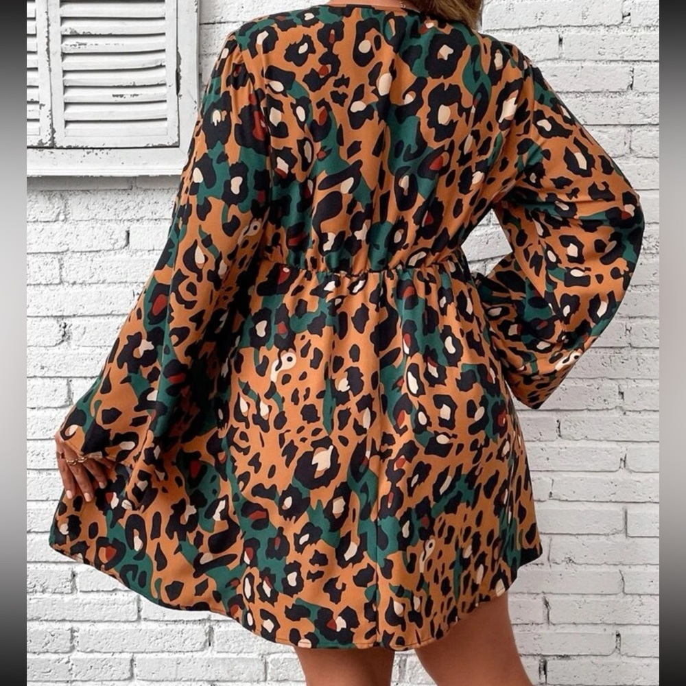 π Leopard Print Dress π - Picture 3 of 5